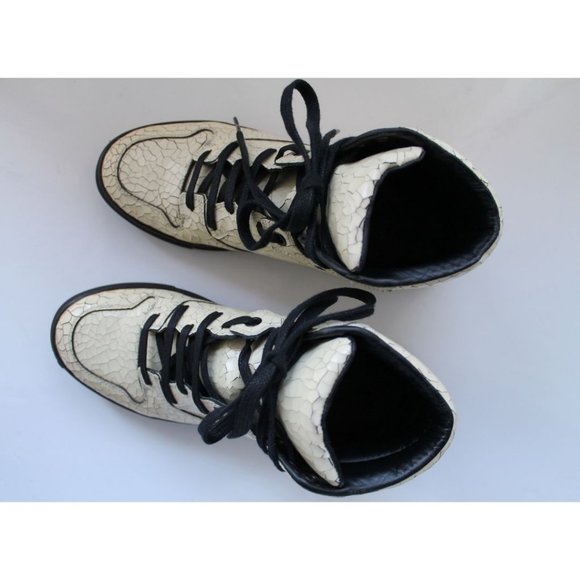 BALENCIAGA Craquelé High-Top Calfskin Leather Sneaker Off White Size FR 37 - Picture 4 of 11
